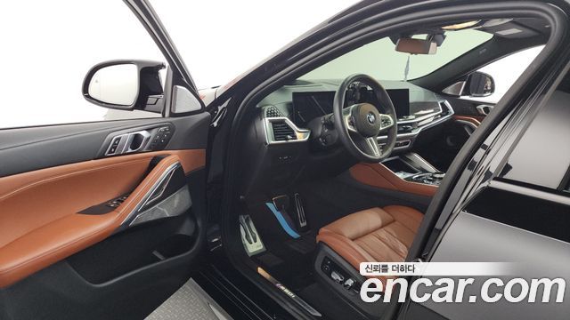 BMW X6 (G06) M60i 2024 — фото 10