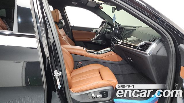 BMW X6 (G06) M60i 2024 — фото 26