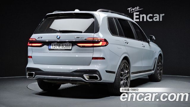 BMW X7 (G07) xDrive 40i M Sport 7STR 2024 — фото 2