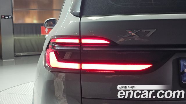 BMW X7 (G07) xDrive 40i M Sport 7STR 2024 — фото 23