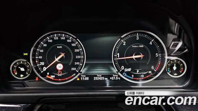 BMW 5 Series (F10) 520d xDrive 2015 — фото 8