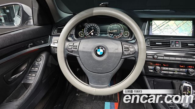 BMW 5 Series (F10) 520d xDrive 2015 — фото 12