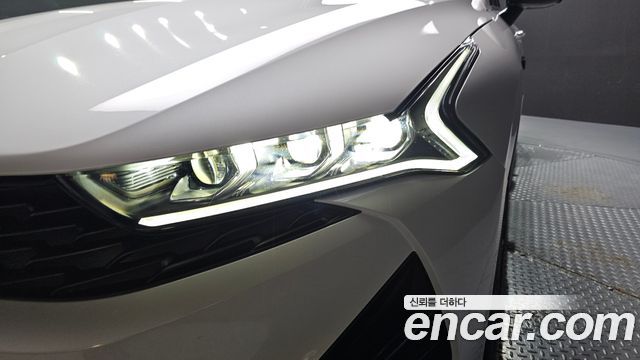 Kia K5 (III) 2.0 Noblesse 2023 — фото 22
