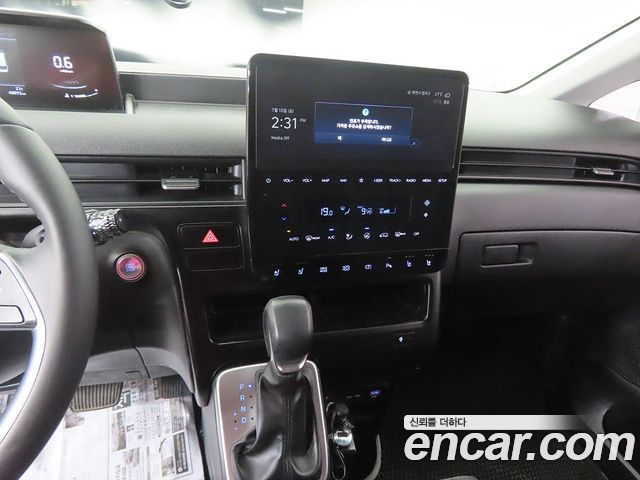 Hyundai Staria L3.5 Cargo 3-Seater Modern 2025 — фото 9