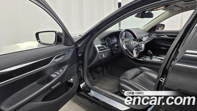 BMW 7 Series (G11) 730Ld xDrive 2018 — фото 10