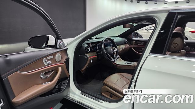 Mercedes-Benz E-Class (W213) E220d 4MATIC Exclusive 2022 — фото 10