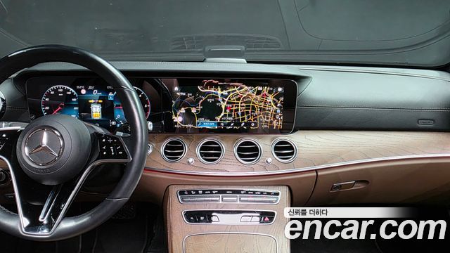 Mercedes-Benz E-Class (W213) E220d 4MATIC Exclusive 2022 — фото 18