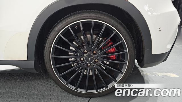Mercedes-Benz GLA-Class (X156) GLA45 AMG 4MATIC 2019 — фото 21