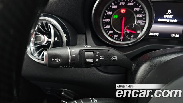 Mercedes-Benz GLA-Class (X156) GLA45 AMG 4MATIC 2019 — фото 31