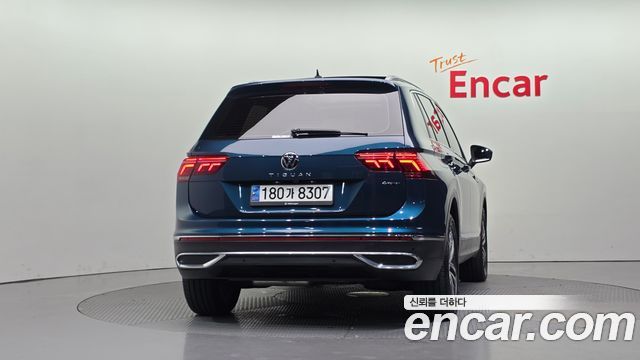 Volkswagen Tiguan (II) 2.0 TDI 4Motion Prestige 2023 — фото 4