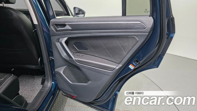Volkswagen Tiguan (II) 2.0 TDI 4Motion Prestige 2023 — фото 25