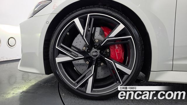 Audi RS6 (C8) 4.0 TFSI Quattro Avant 2021 — фото 5