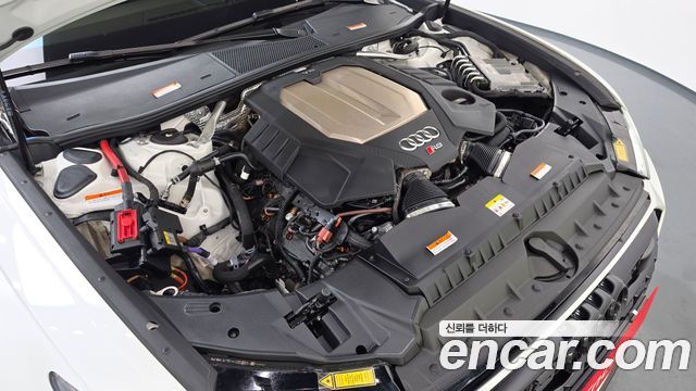 Audi RS6 (C8) 4.0 TFSI Quattro Avant 2021 — фото 6