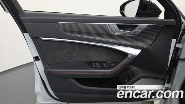 Audi RS6 (C8) 4.0 TFSI Quattro Avant 2021 — фото 24
