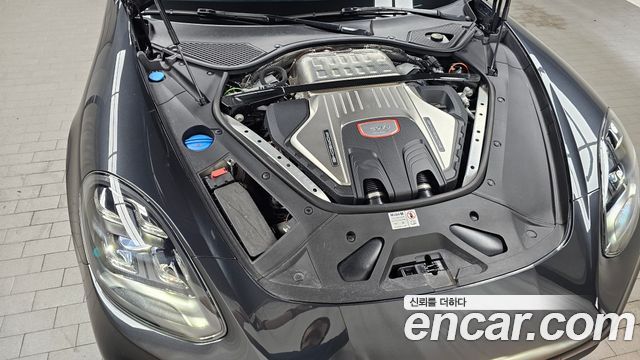Porsche Panamera (971) 4.0 Turbo S 2023 — фото 6