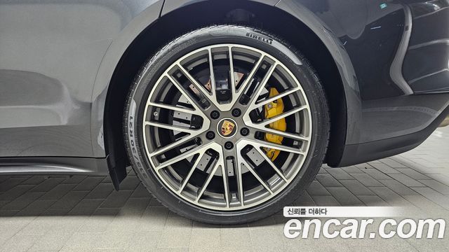 Porsche Panamera (971) 4.0 Turbo S 2023 — фото 21