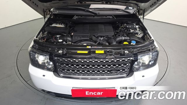 Land Rover Range Rover 4.4 TDV8 Vogue 2012 — фото 6