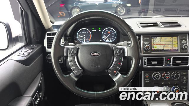 Land Rover Range Rover 4.4 TDV8 Vogue 2012 — фото 13