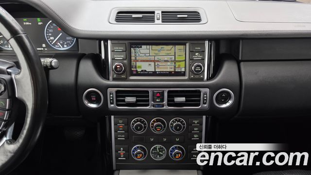 Land Rover Range Rover 4.4 TDV8 Vogue 2012 — фото 18