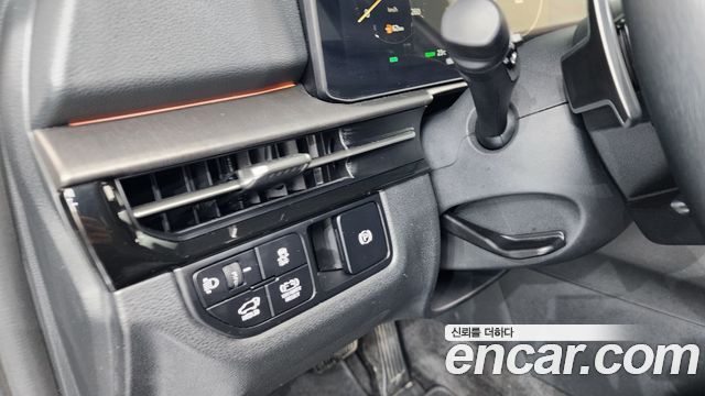 Kia Sportage Hybrid (V) HEV 1.6 2WD Signature X Line 2025 — фото 27