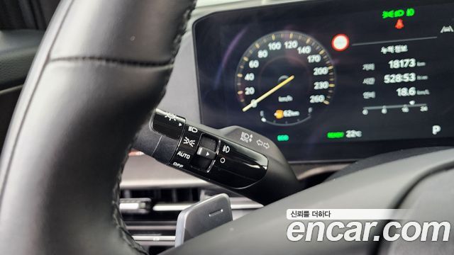 Kia Sportage Hybrid (V) HEV 1.6 2WD Signature X Line 2025 — фото 37