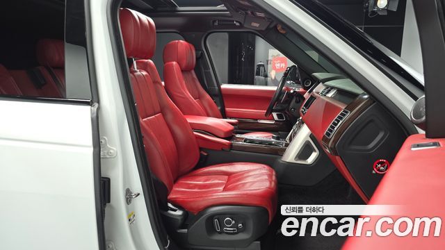 Land Rover Range Rover (IV) 4.4 SDV8 AB DIESEL 2016 — фото 11