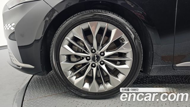 Kia K8 3.5 Gasoline 4WD Platinum 2022 — фото 5