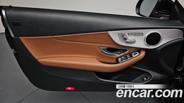 Mercedes-Benz C-Class (W205) C200 Cabriolet 2020 — фото 24