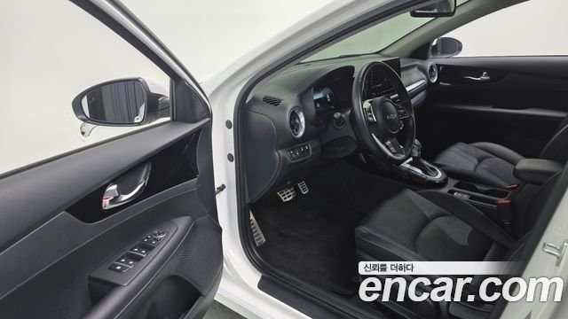 Kia K3 (II) 1.6 Prestige 2023 — фото 11