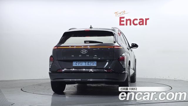 Hyundai Kona Electric (SX2) Long Range Premium 2023 — фото 4