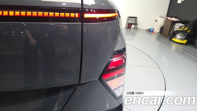 Hyundai Kona Electric (SX2) Long Range Premium 2023 — фото 23