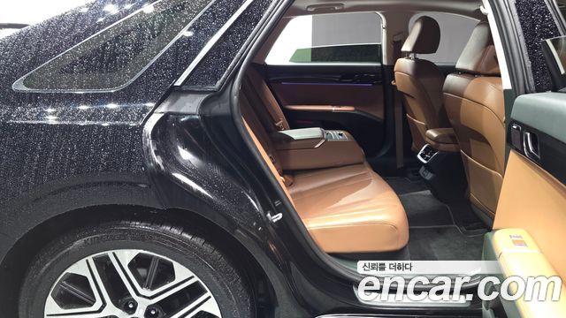 Hyundai Grandeur (GN7) 2,5 Gasoline 2WD Exclusive 2023 — фото 11