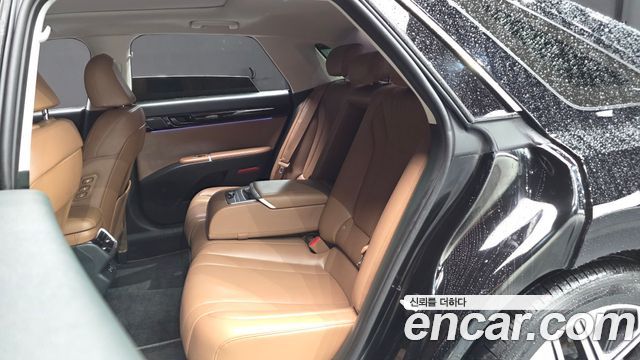 Hyundai Grandeur (GN7) 2,5 Gasoline 2WD Exclusive 2023 — фото 12