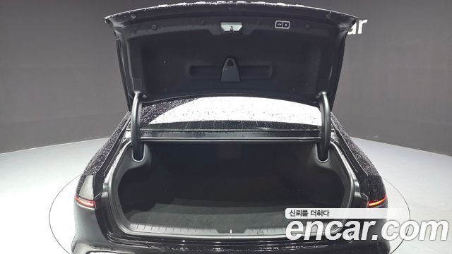 Hyundai Grandeur (GN7) 2,5 Gasoline 2WD Exclusive 2023 — фото 17