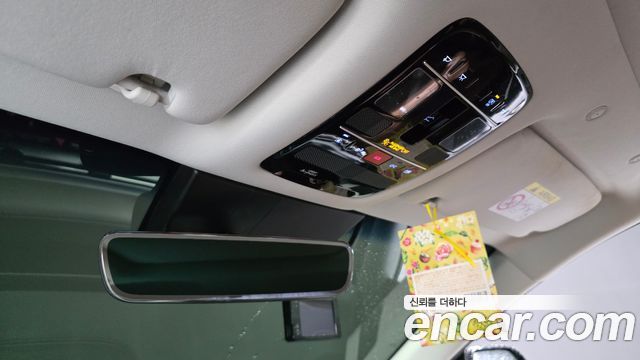 Hyundai Grandeur (GN7) 2,5 Gasoline 2WD Exclusive 2023 — фото 19