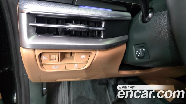 Hyundai Grandeur (GN7) 2,5 Gasoline 2WD Exclusive 2023 — фото 20