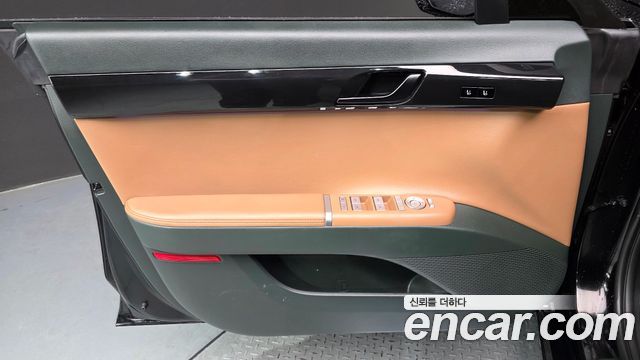 Hyundai Grandeur (GN7) 2,5 Gasoline 2WD Exclusive 2023 — фото 24