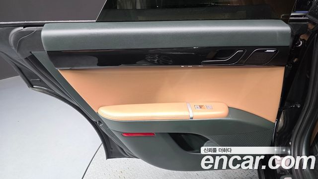 Hyundai Grandeur (GN7) 2,5 Gasoline 2WD Exclusive 2023 — фото 25
