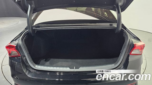 Kia K5 (III) 2.0 Prestige 2022 — фото 20