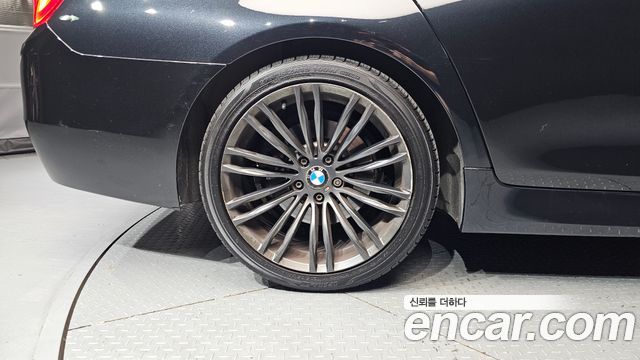 BMW 5 Series (F10) 528i xDrive 2012 — фото 5