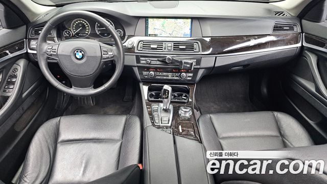 BMW 5 Series (F10) 528i xDrive 2012 — фото 7