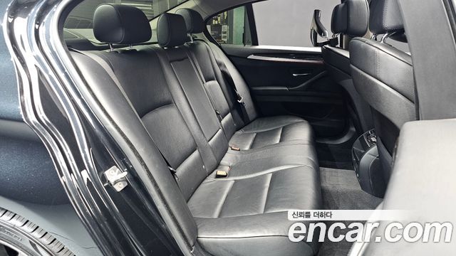 BMW 5 Series (F10) 528i xDrive 2012 — фото 11