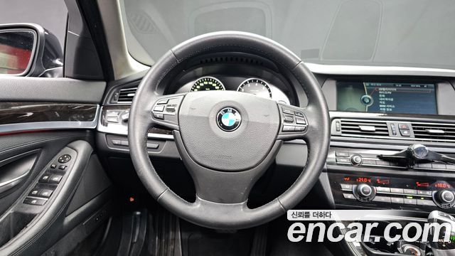 BMW 5 Series (F10) 528i xDrive 2012 — фото 12