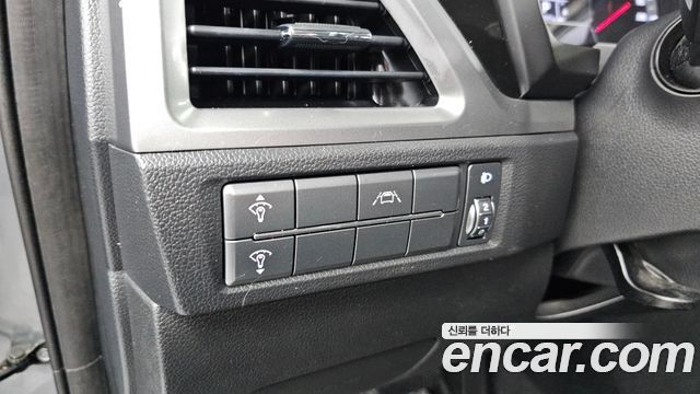KG Mobility (SsangYong) Beautiful Korando Gasoline 1.5 2WD C3 Plus 2021 — фото 17