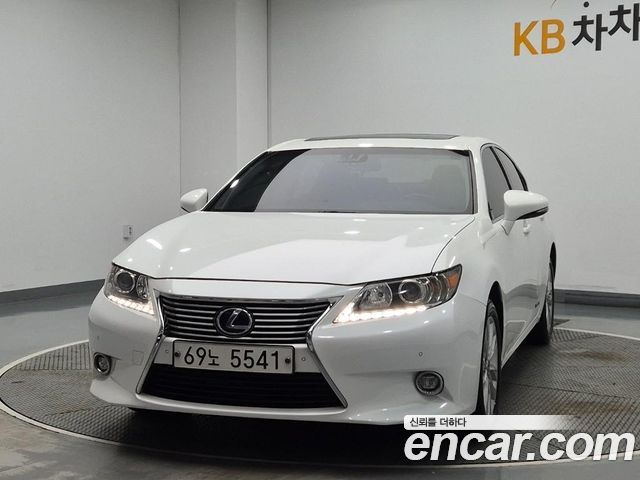 Lexus ES300h Executive XV60