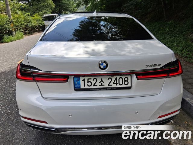 BMW 7 Series (G11) 745e iPerformance Design Pure Excellence 2021 — фото 3