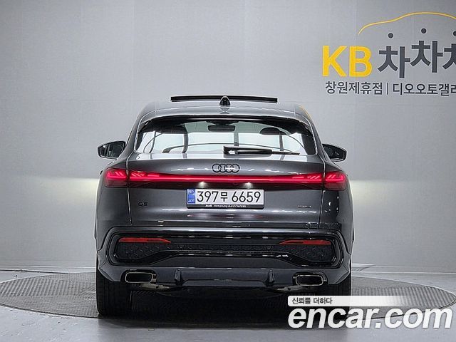 Audi Q5 (80A) 45 TFSI Quattro Sportback S Line 2025 — фото 4