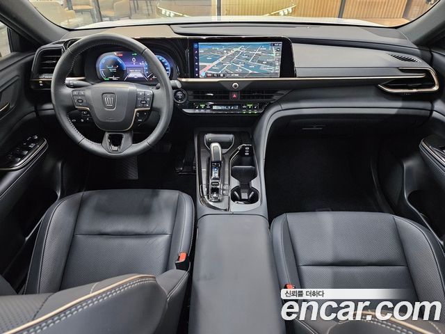 Toyota Crown Crossover 2.5 4WD Hybrid 2025 — фото 7