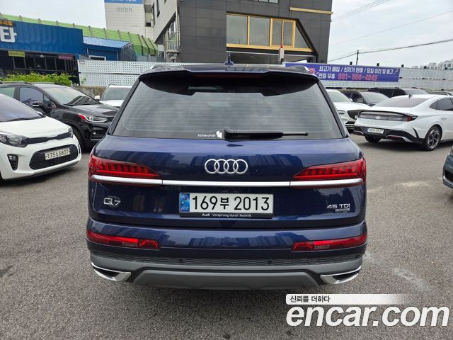 Audi Q7 (4M) 45 TDI Quattro Premium 2023 — фото 5