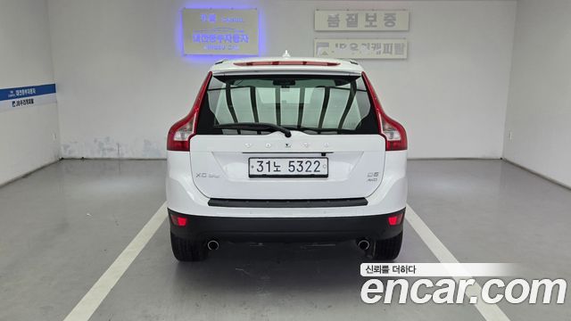 Volvo XC60 D5 AWD 1st 2011 — фото 4